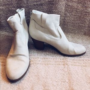 Maurice’s Sam & Libby Off-White Bootie